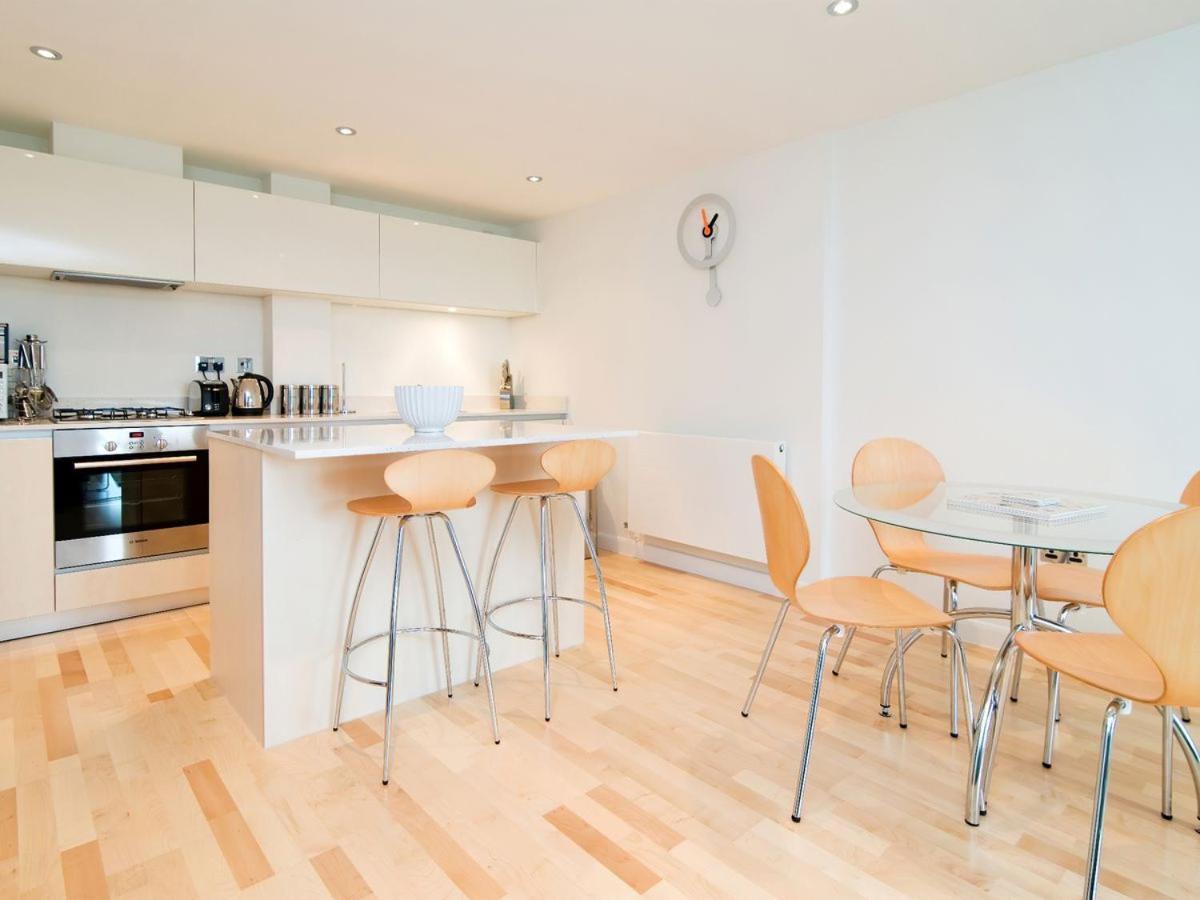 22 Zinc Apartment *